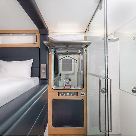 Yotelair London Heathrow Airport Hillingdon Dış mekan fotoğraf