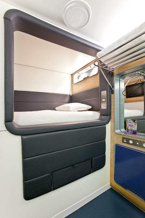 Yotelair London Heathrow Airport Hillingdon Dış mekan fotoğraf