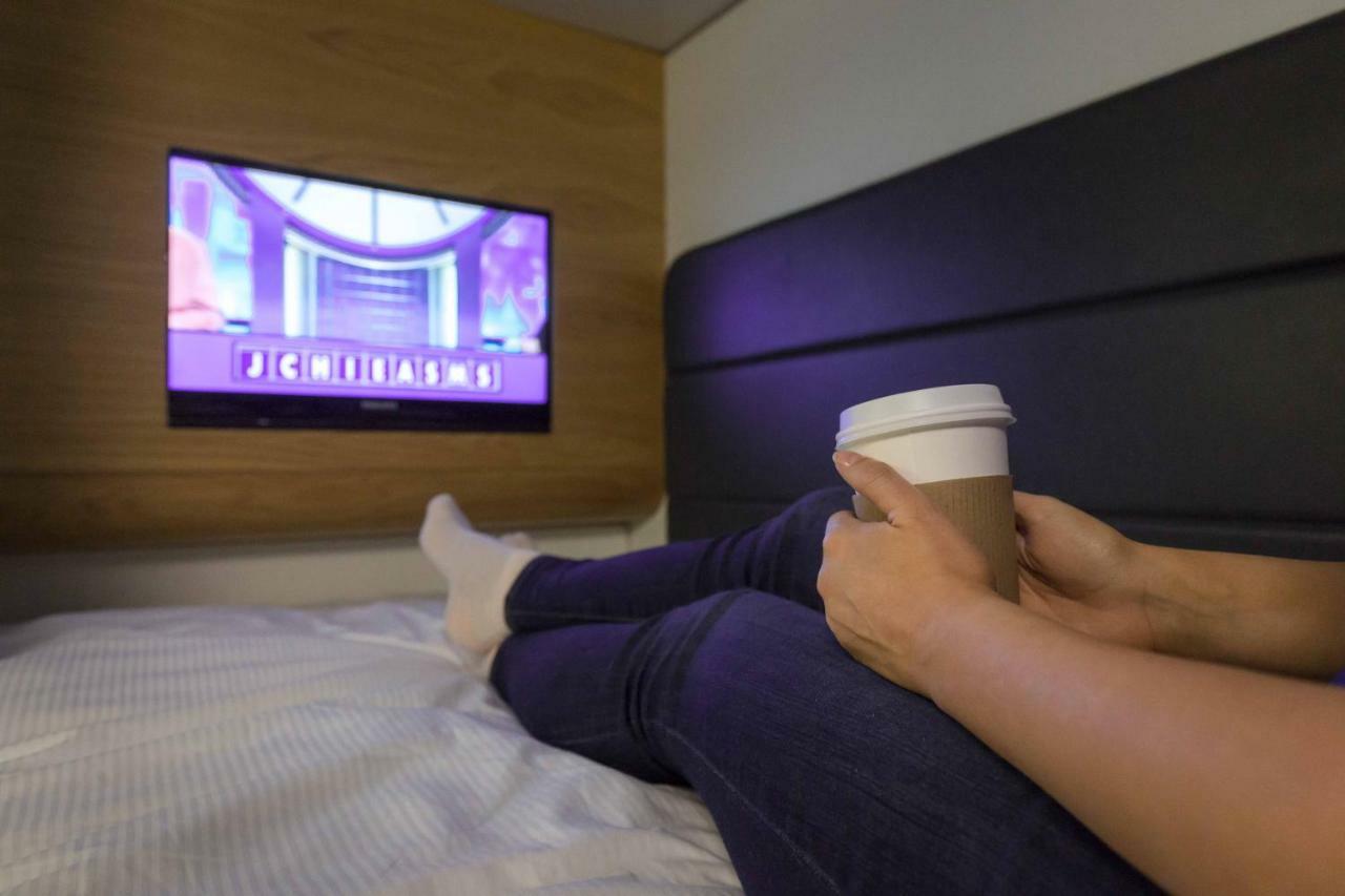 Yotelair London Heathrow Airport Hillingdon Dış mekan fotoğraf