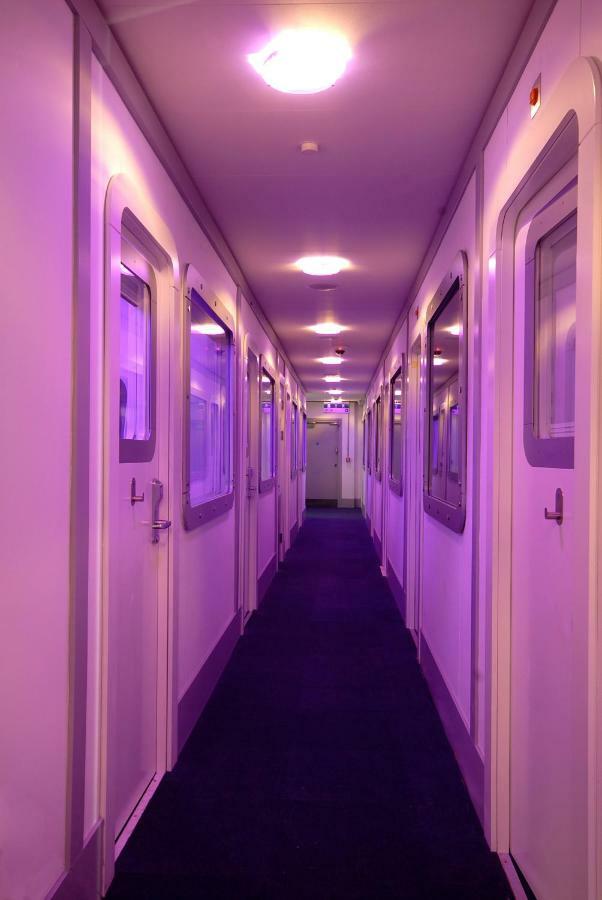 Yotelair London Heathrow Airport Hillingdon Dış mekan fotoğraf