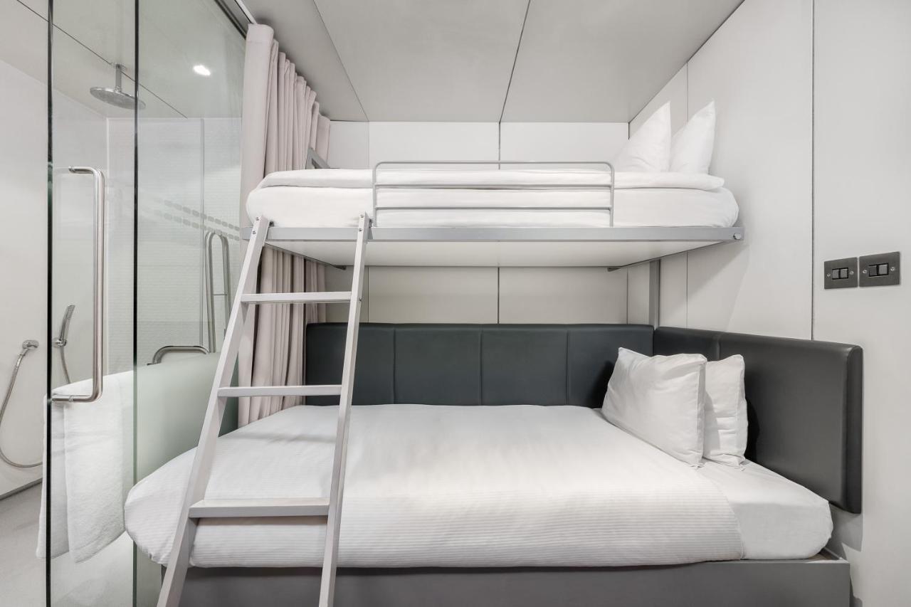 Yotelair London Heathrow Airport Hillingdon Dış mekan fotoğraf